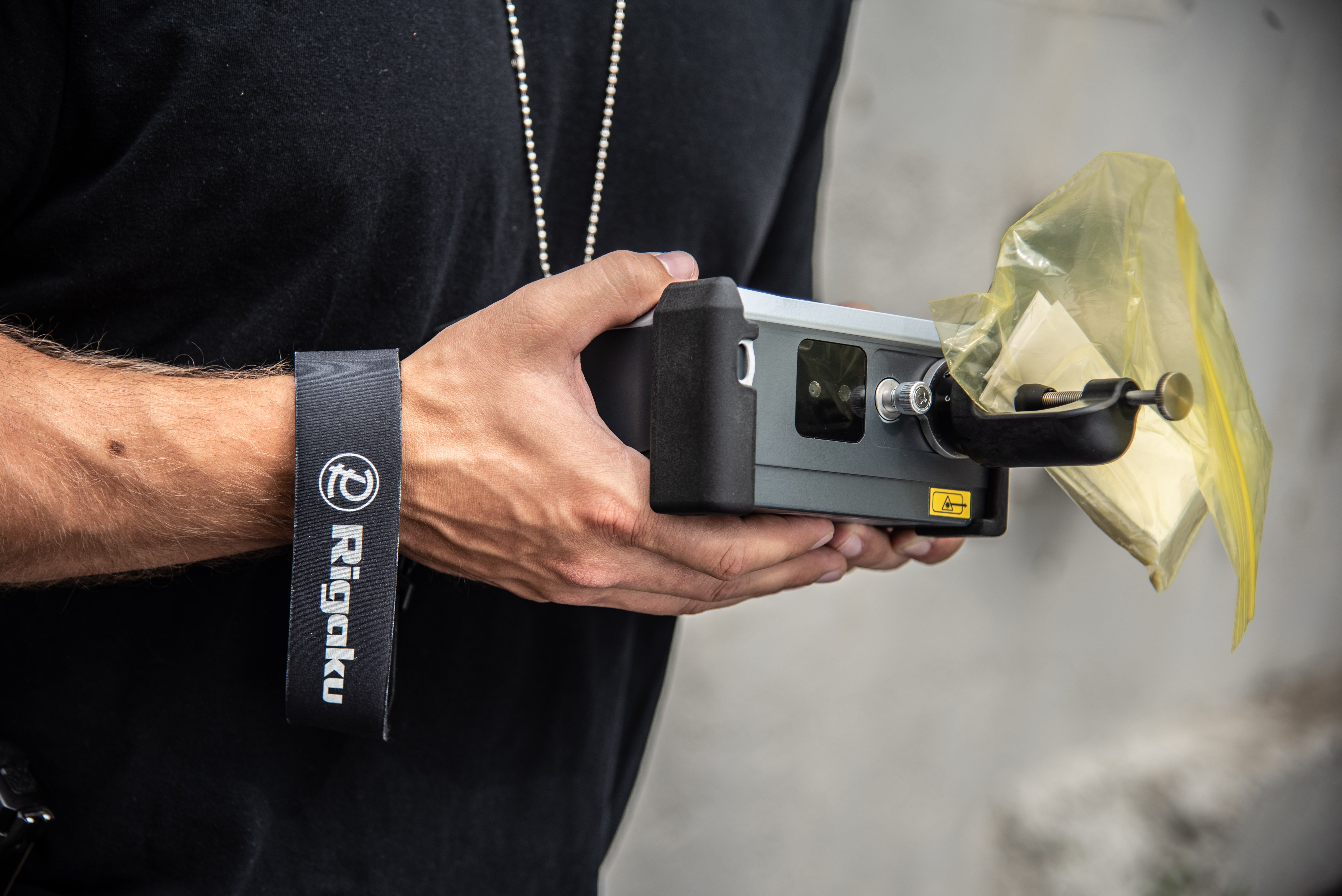 Rigaku handheld Raman for Narcotics Analysis