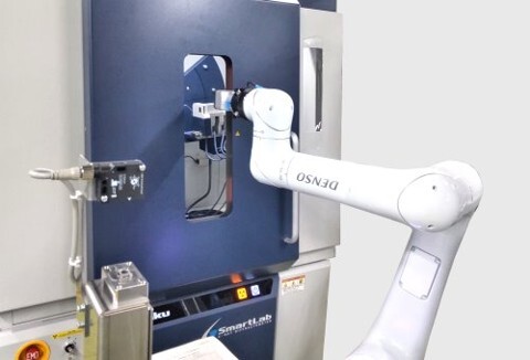 LabLinc automatic door (DENSO)